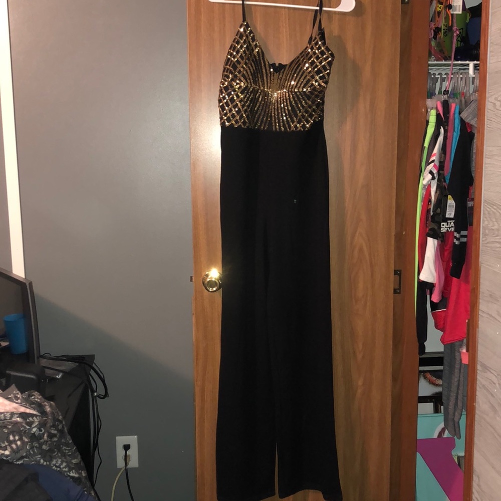 Dress pants suit? 🤔